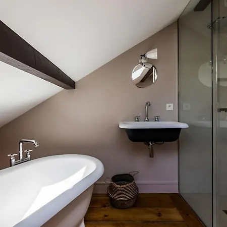 Jungle Keyweek Townhouse With Terrace And Garden *